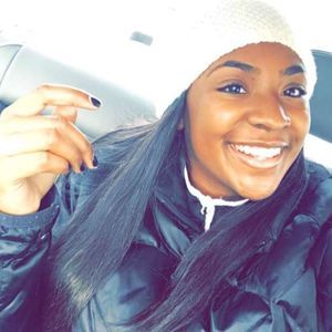 Meet your Posher, Mackenzie